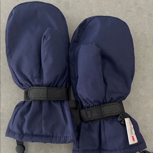 L.L. Bean Dark Blue Toddler Insulated Snow Mittens - Picture 3 of 5